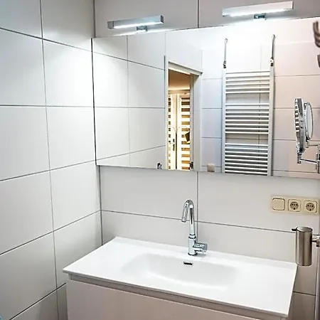 住宿加早餐酒店 De Scherpenhof, Landelijk Gelegen Met Optie Jacuzzi 4*