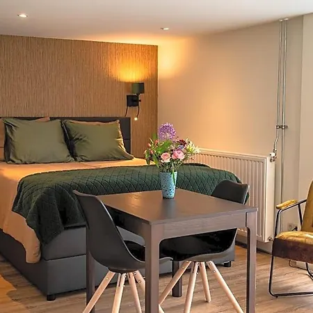 De Scherpenhof, Landelijk Gelegen Met Optie Jacuzzi 4*