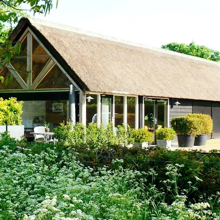 De Scherpenhof, Landelijk Gelegen Met Jacuzzi 4*