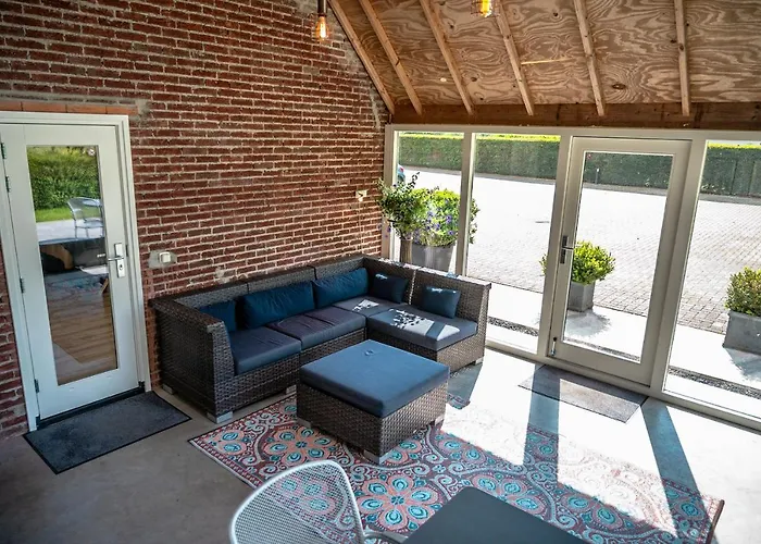 De Scherpenhof Bed and breakfast Leur